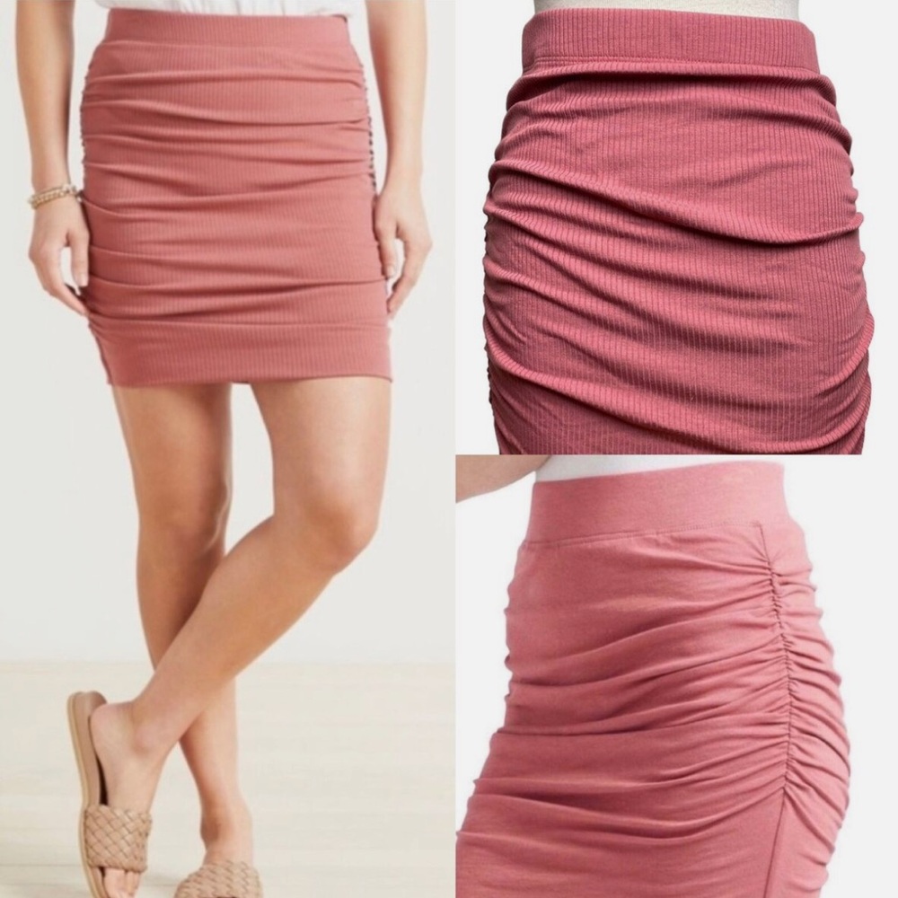Sundry for Evereve Ribbed Ruched Mini Skirt in Rose Pink Size 4 or XL